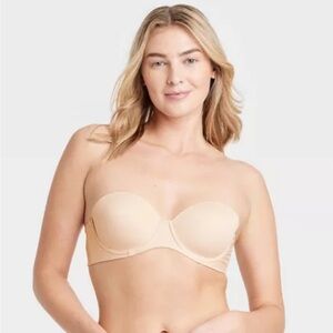 Women's Tan lightly lined Strapless bra with attachable straps